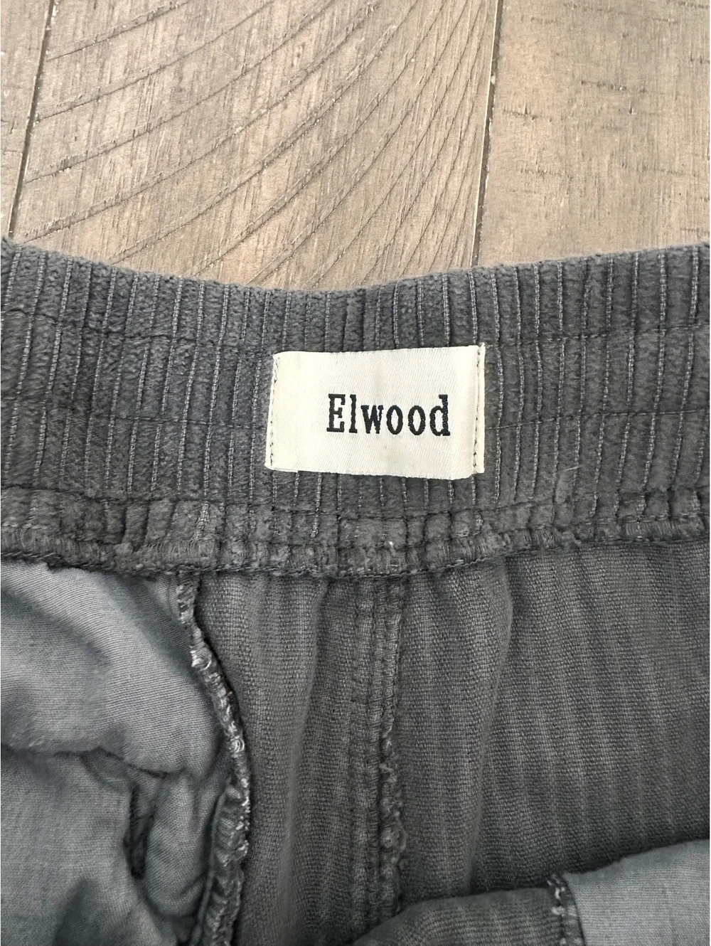 Elwood Corduroy Traveler Pant Charcoal Gray Men’s size Small